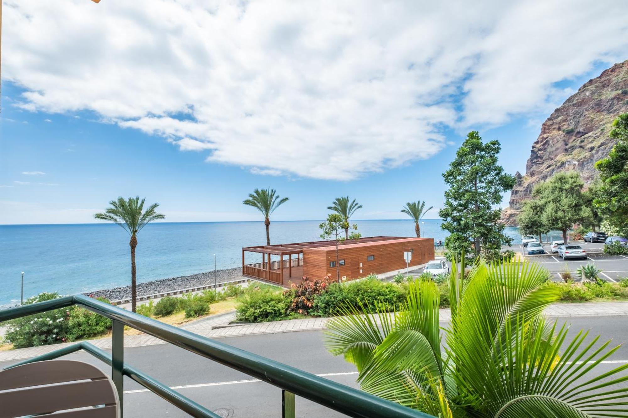 Magical Sunset Apartment Madalena do Mar Bagian luar foto