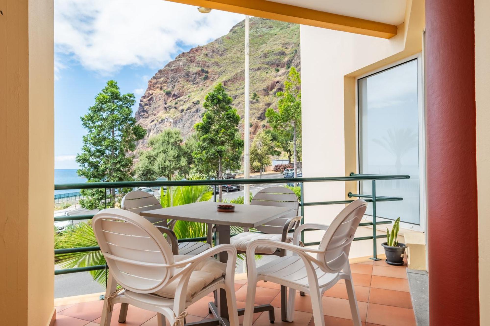 Magical Sunset Apartment Madalena do Mar Bagian luar foto